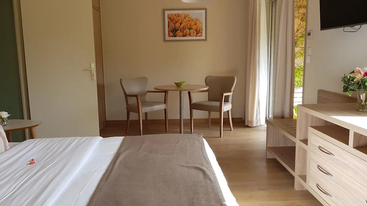 Hotel & Residence Lou Paradou Greoux Les Bains